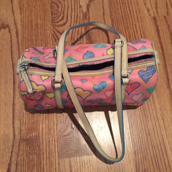 🎉Lowest!! Heart Dooney & Bourke purse