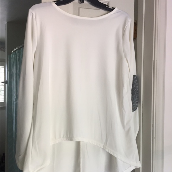 No name top white with silver patch on elbows