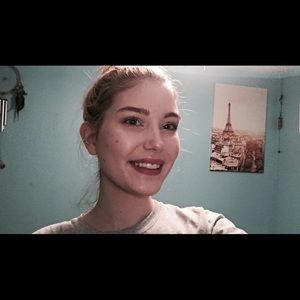 Meet your Posher, Hailey