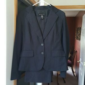 Pants suit - New York & Company