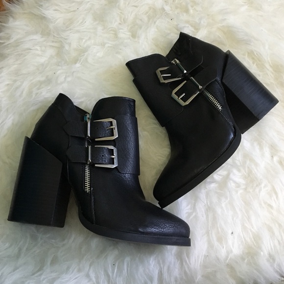 Black Boots