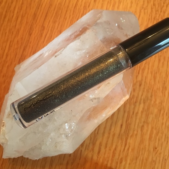 Glimmer glass MAC lipgloss