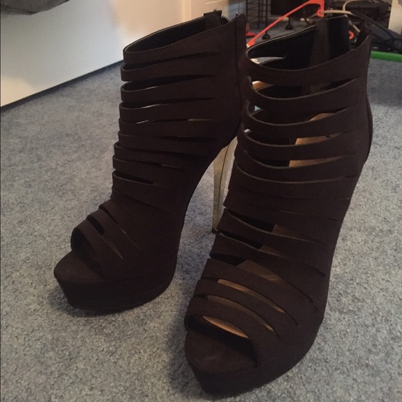 Black and gold bootie