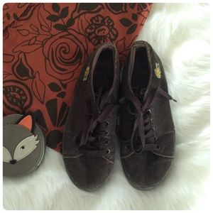 👞 Lacoste Brown Corduroy Sneakers Size 37 EU 👞
