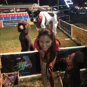 Meet your Posher, Melissa