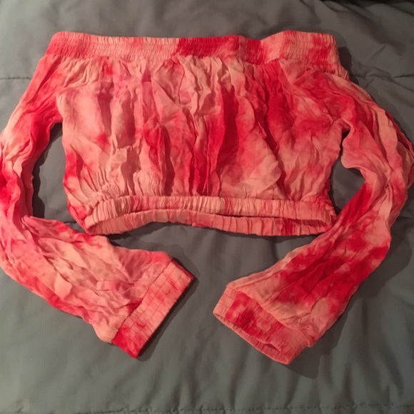 💕Pink off-the-shoulder tie dye top💕