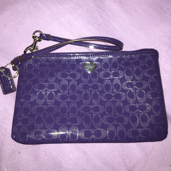 Coach Wristlet - Picture 1 of 3