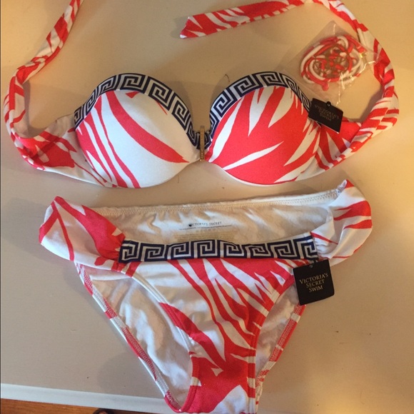 NWT Victoria's Secret Bikini - size M/34B