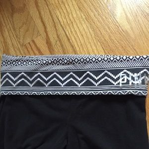 PINK BOOTCUT YOGA PANTS SIZE SMALL