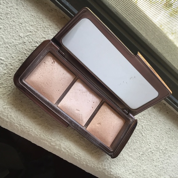 Hourglass Ambient Lighting Palette