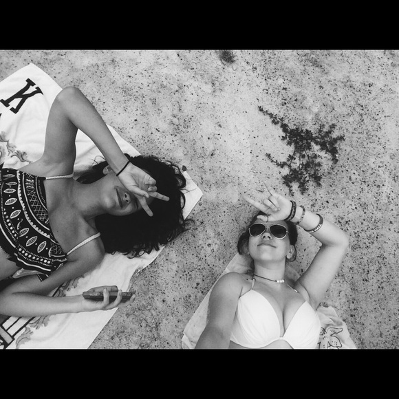 Meet your Posher, Sam - Picture 1 of 1