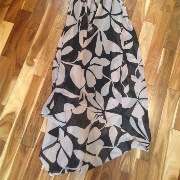 High/Low Flowy Dress - Picture 3 of 3