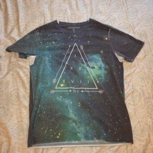 Aeropostale graphic tee