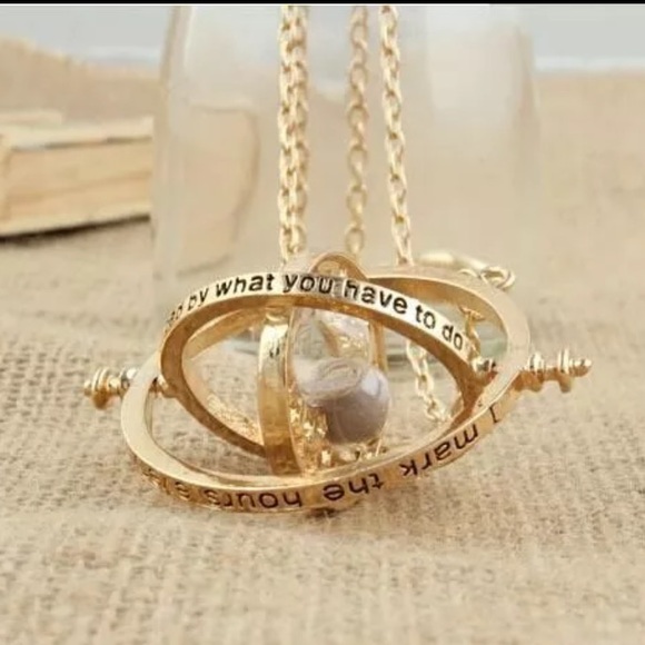 (i1) Harry Potter Time Turner Necklace - Picture 3 of 4