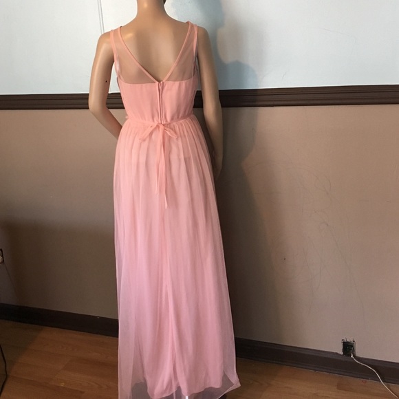 Formal dress - Picture 3 of 4