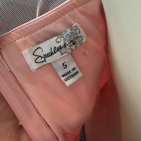 Formal dress - Picture 4 of 4