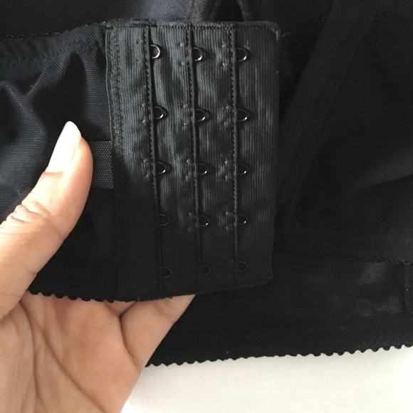 Black Bebe Crop Bustier - Picture 4 of 4