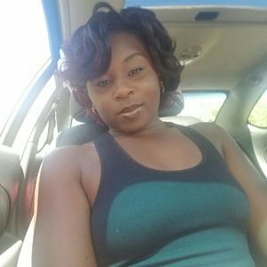 Meet your Posher, Ashia