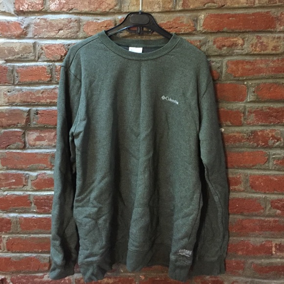 dark green Columbia pullover sweater
