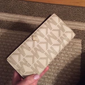 Michael Kors wallet