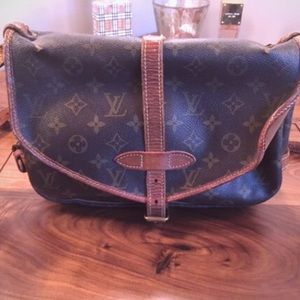 Louis Vuitton Saumur 30