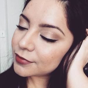 Meet your Posher, Edith