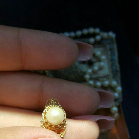 Pearls - Picture 2 of 4