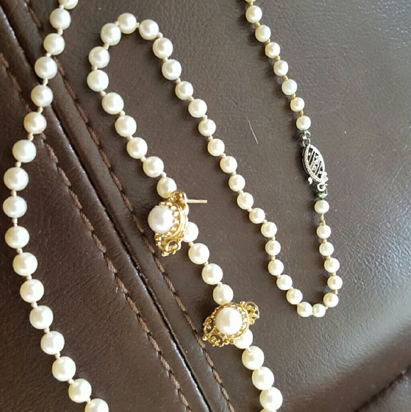 Pearls - Picture 4 of 4