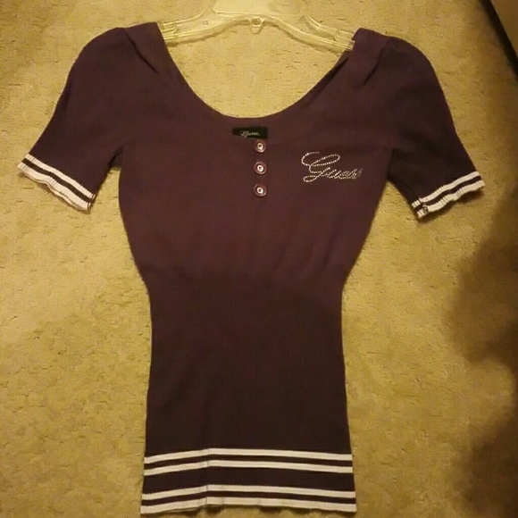 Guess top purple  size small - Picture 1 of 3