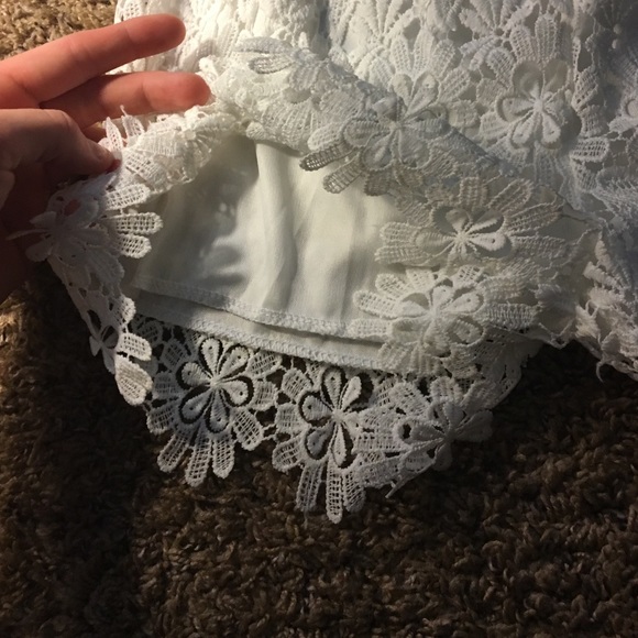 Flower shorts - Picture 2 of 4