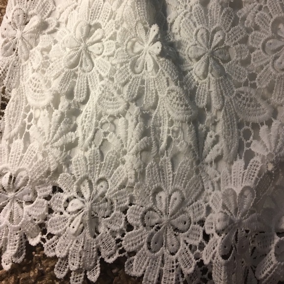 Flower shorts - Picture 3 of 4