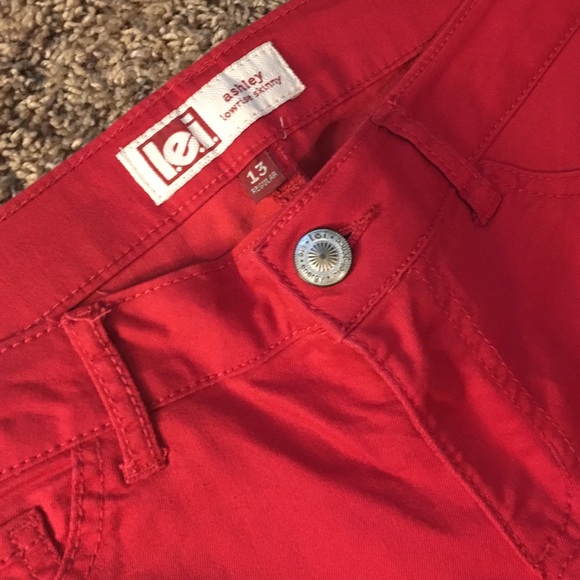 Red Jeans - Picture 2 of 3