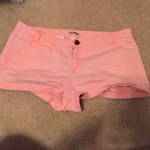 Express Pants - Express salmon pink shorts