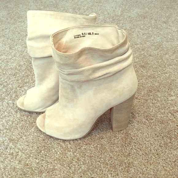 Kristin Cavallari for Chinese Laundry "Laurel"