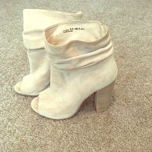 Kristin Cavallari for Chinese Laundry "Laurel"