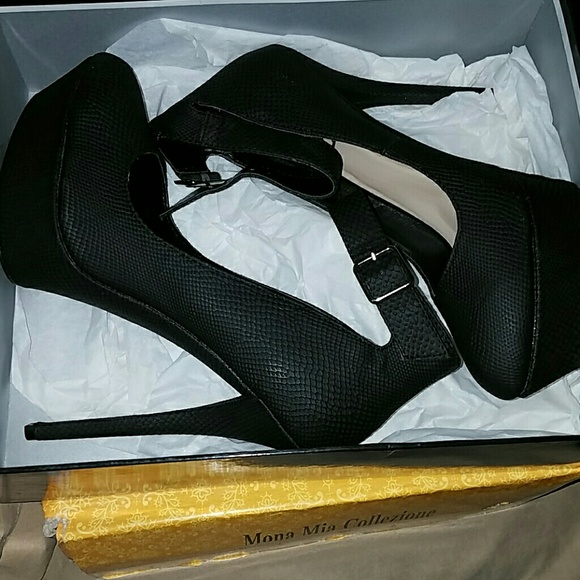 Black Heels brand new