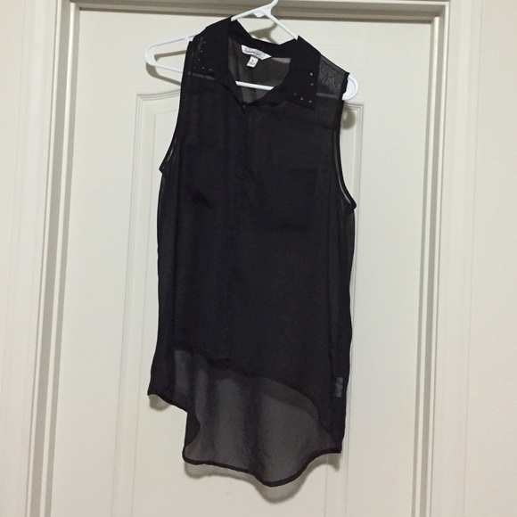Black sleeveless top