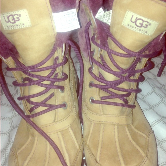 UGG BOOTS