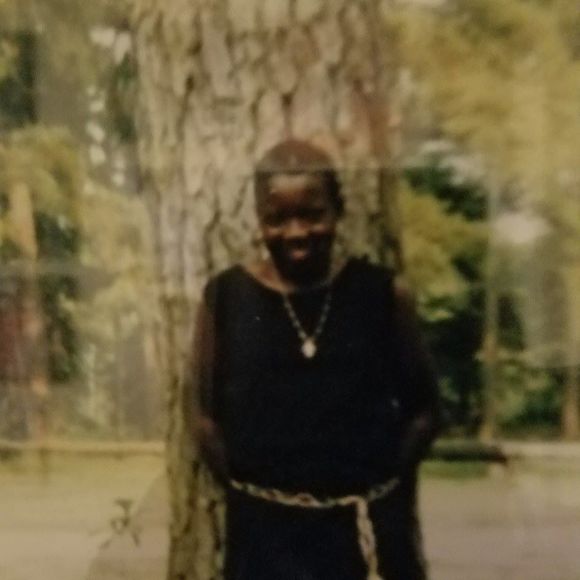 Meet your Posher, Marie