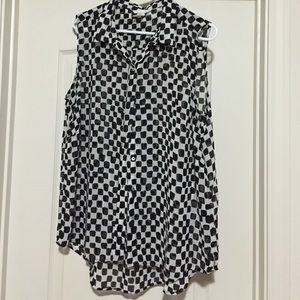 Sleeveless shear top