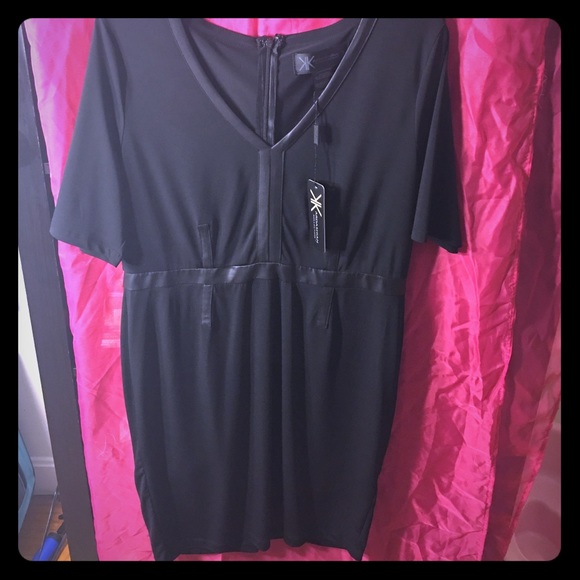 That "black dress" ladies