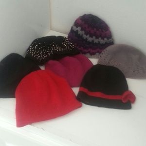 Assorted 6 knit beanie hats