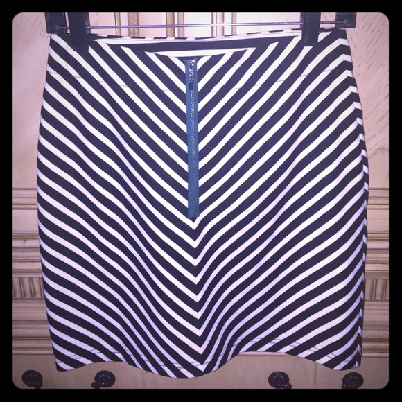 Francesca's Anabella Skirt