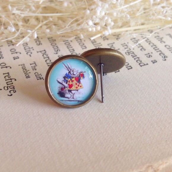 Alice in Wonderland The White Rabbit Stud Earrings - Picture 2 of 2
