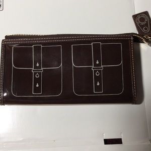 Brown Werdie Marc Jacobs clutch wallet.