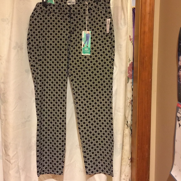 Old Navy pixie pant