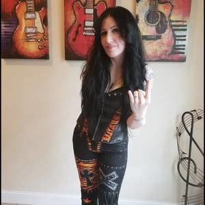 Meet your Posher, Adriana