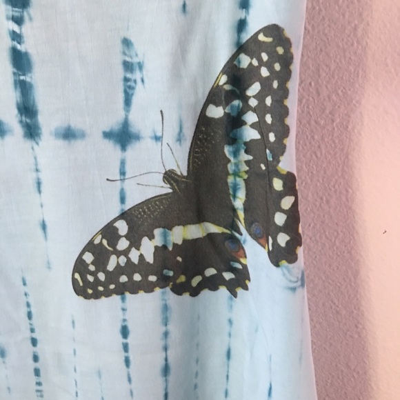 Eco-centric new short sleeve Deep V Neck. - Picture 3 of 4