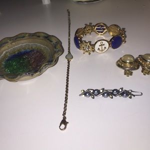 Decor Plate+2 Bracelets,Earrings&Jeweled Bobby Pin