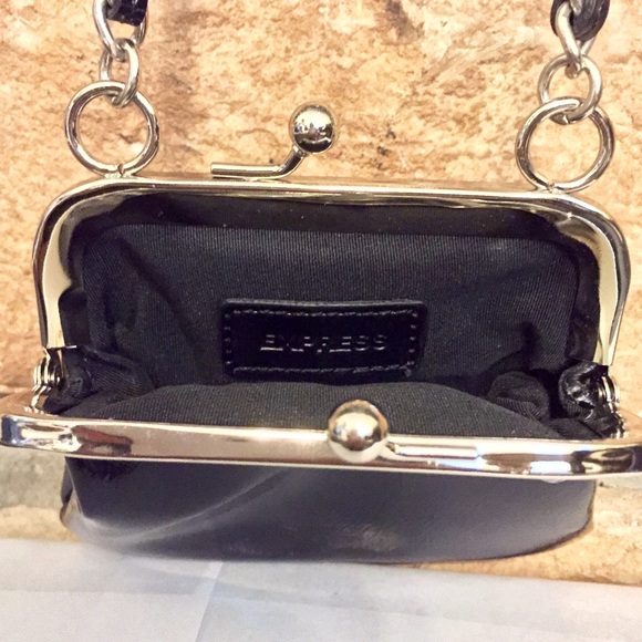 Small crossbody with chain - Picture 3 of 3